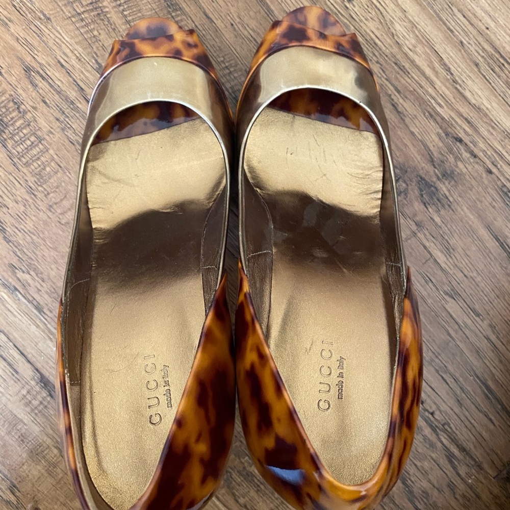 Authentic Gucci shoes - Picture 3 of 3